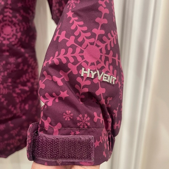 The North Face Purple Jacket For Girl - Picture 3 of 12